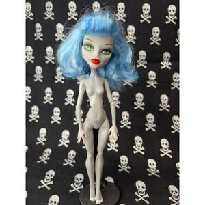 Monster High Skull Shores Ghoulia Yelps